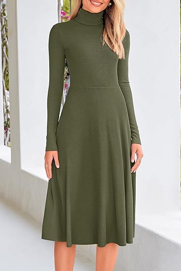 Women's long-sleeved knitted turtleneck dress